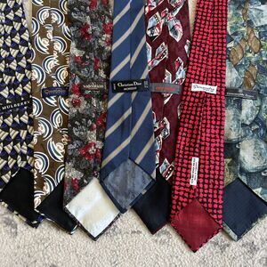 Ties Lot of 7 Valentino Christian Dior Oscar De La Renta Mulberry Zegna Shinawat